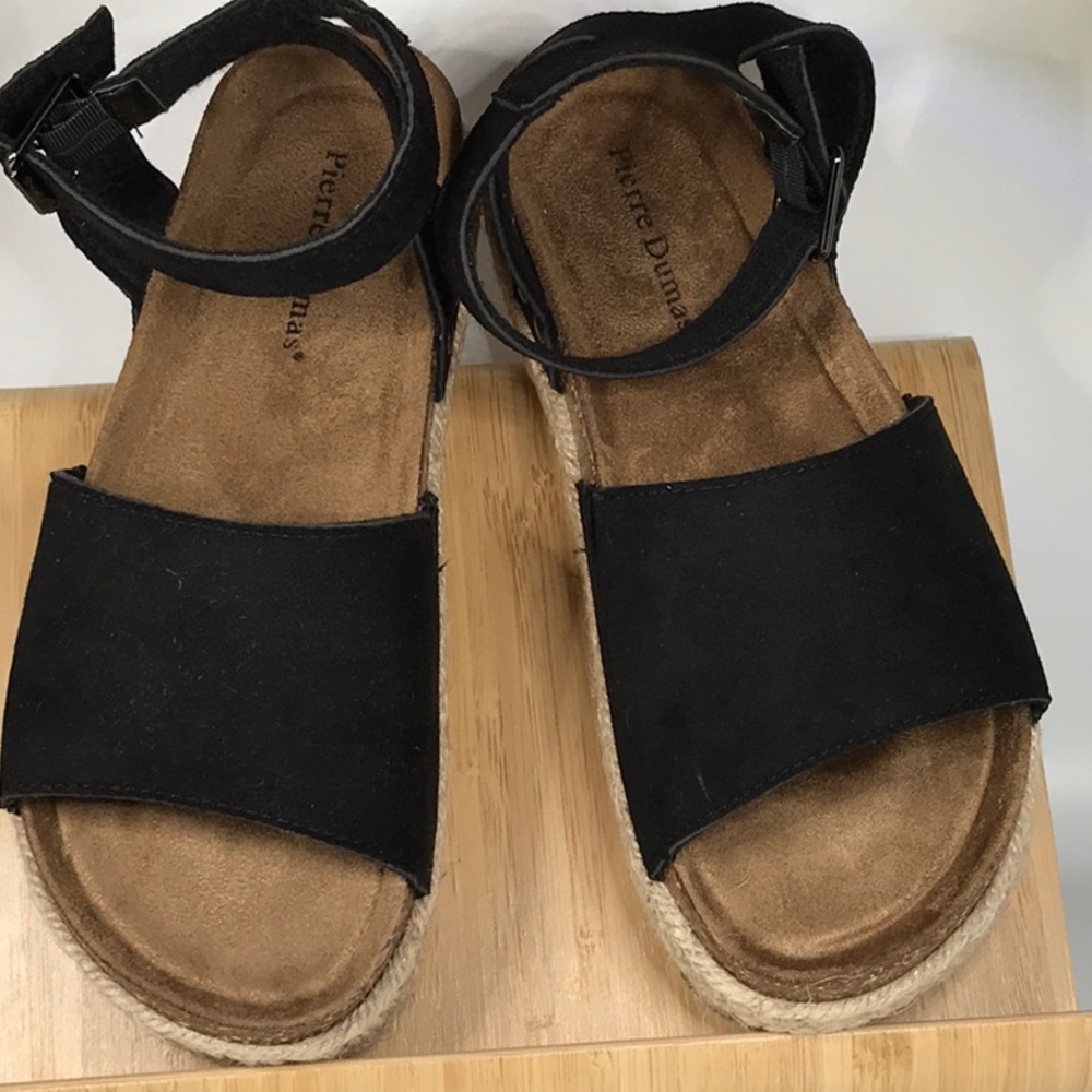 Pierre Dumas black and beige sandal Mesa style